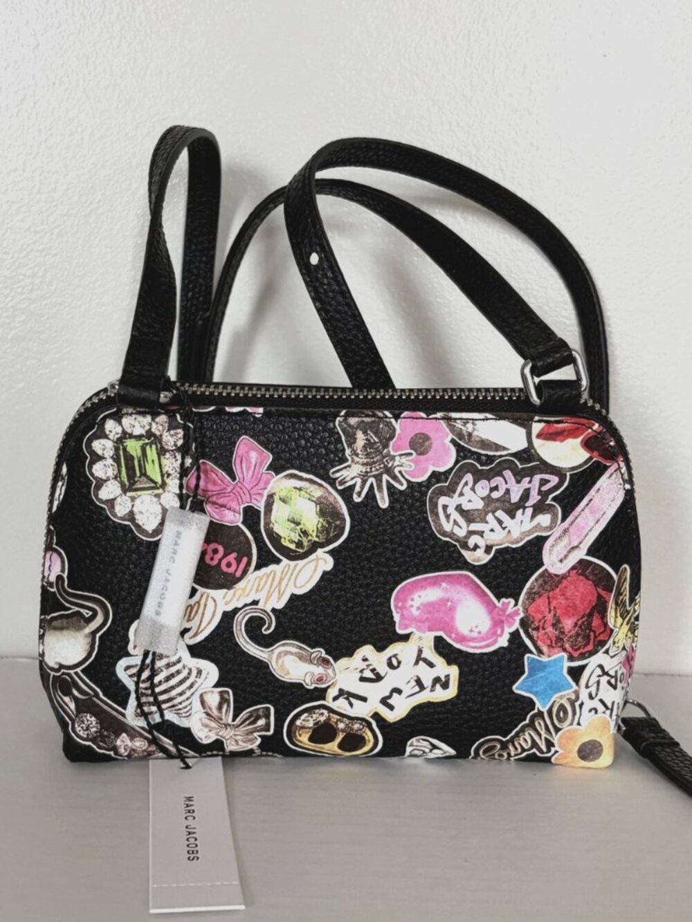New Marc Jacobs Small Crossbody Pebble Leather Graphic Sticker Print Black Multi - Picture 2 of 6